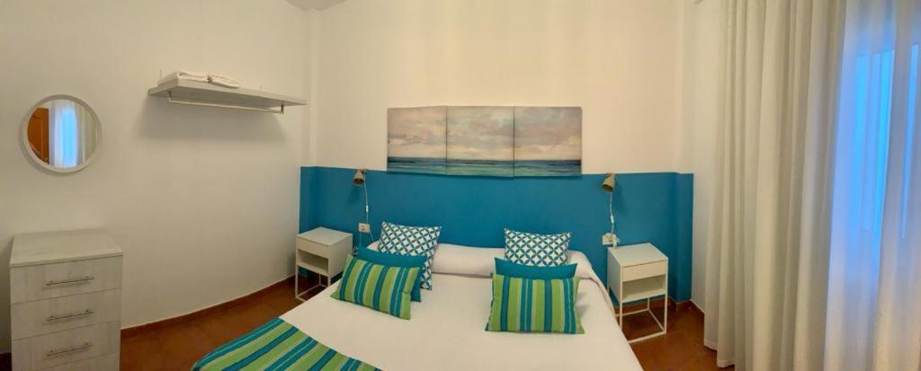 Vianymar Apartamentos El Medano  Exterior photo