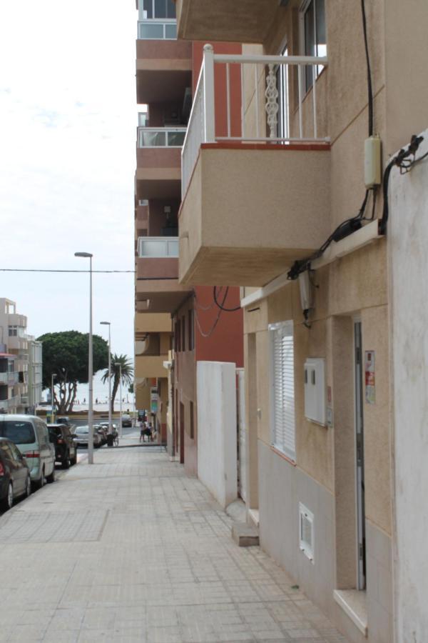 Vianymar Apartamentos El Medano  Exterior photo